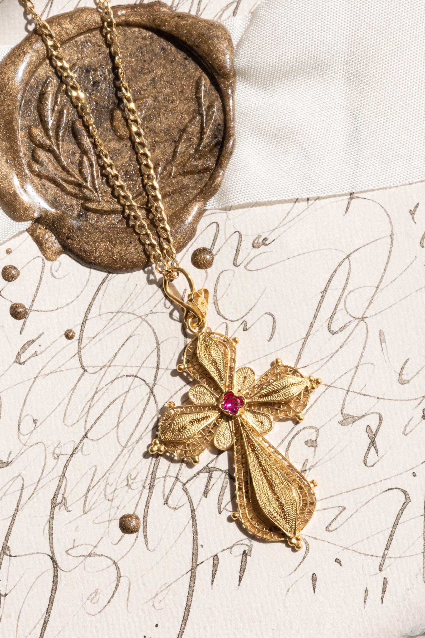 Traditional Filigree Cross-Trifouri Kappotos