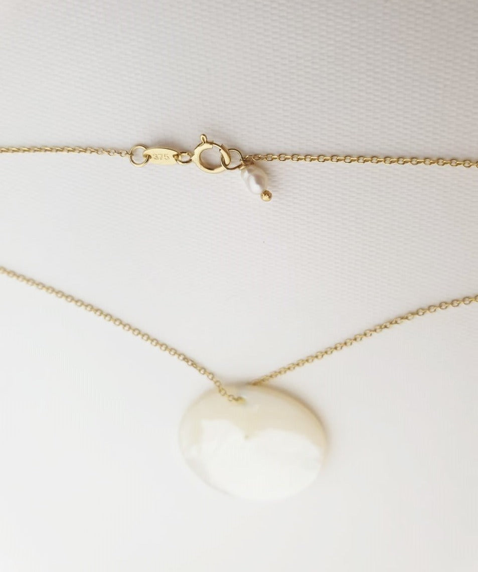 Mother of Pearl Disc Necklace
