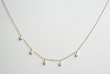 Load image into Gallery viewer, Pearl Drop Necklace