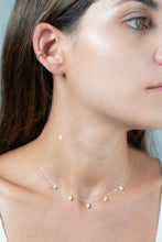 Load image into Gallery viewer, Pearl Drop Necklace