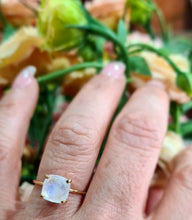 Load image into Gallery viewer, Cushion Moon Magic Ring